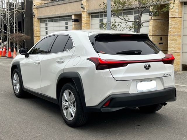 LEXUS凌志 UX250H  第2張相片