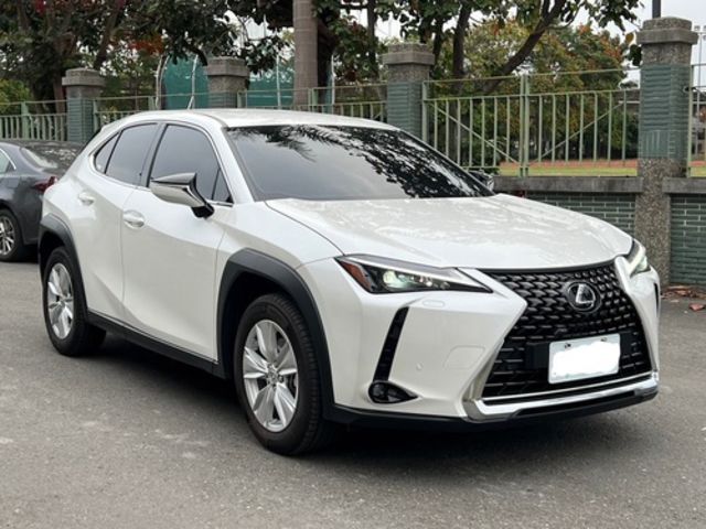 LEXUS凌志 UX250H  第5張相片