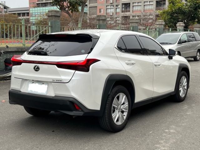 LEXUS凌志 UX250H  第6張相片
