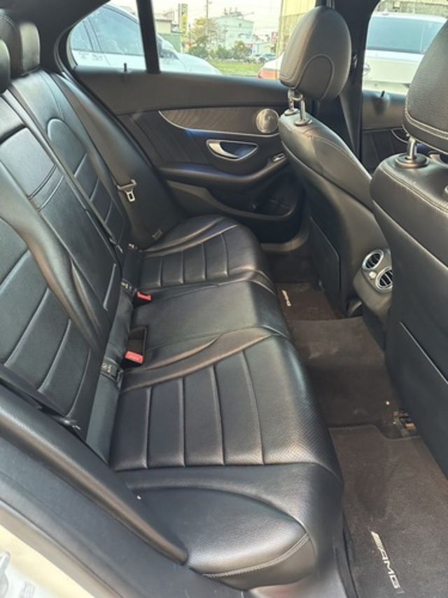 M-BENZ賓士 C300  第13張相片