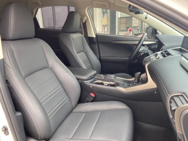 LEXUS凌志 NX200  第15張相片