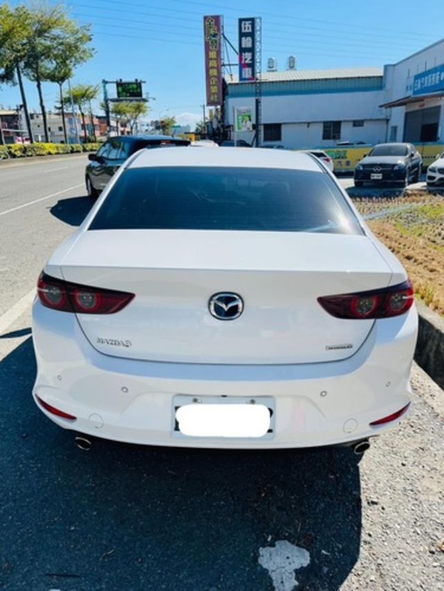 MAZDA馬自達 MAZDA 3  第2張相片