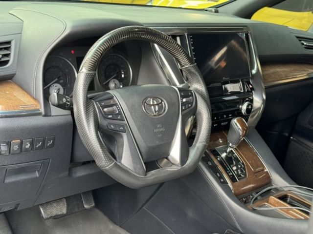 TOYOTA豐田 ALPHARD  第3張相片