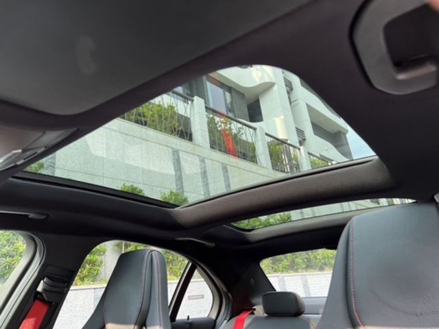 M-BENZ賓士 C43 AMG  第9張相片