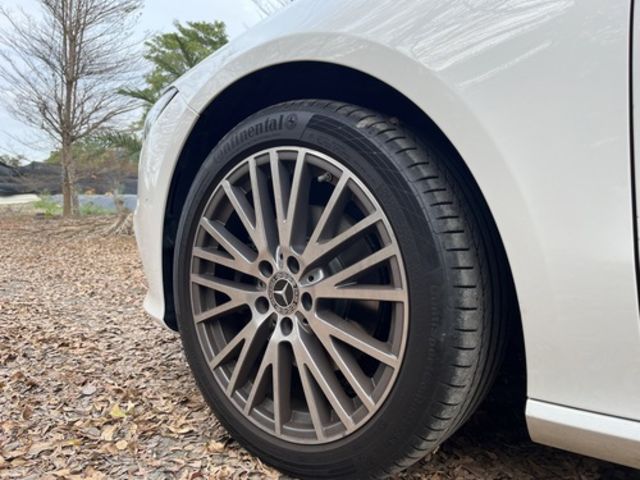 M-BENZ賓士 CLA200  第2張相片