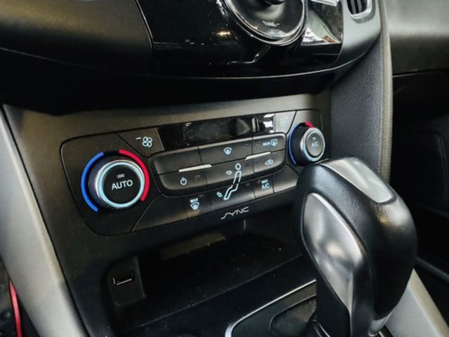 FORD福特 FOCUS  第8張相片