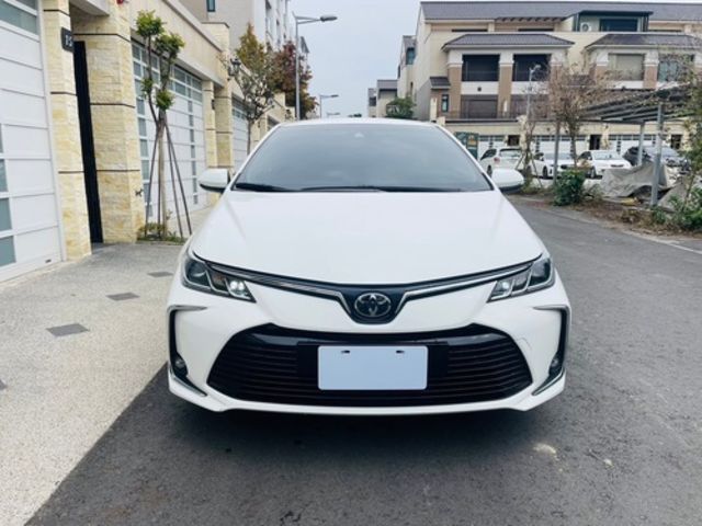 TOYOTA豐田 ALTIS  第3張相片