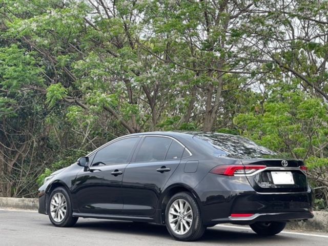 TOYOTA豐田 ALTIS  第2張相片
