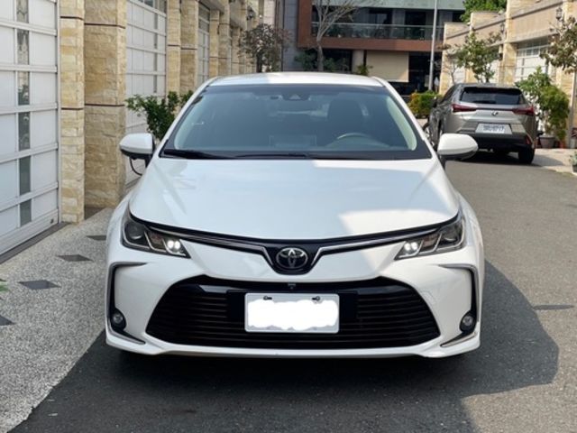 TOYOTA豐田 ALTIS  第4張相片