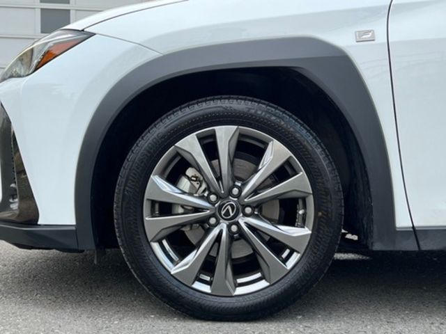 LEXUS凌志 UX200  第7張相片