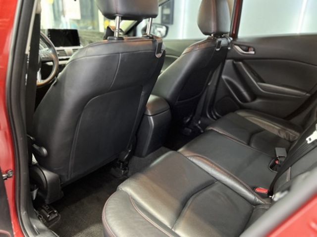 MAZDA馬自達 MAZDA 3  第9張相片