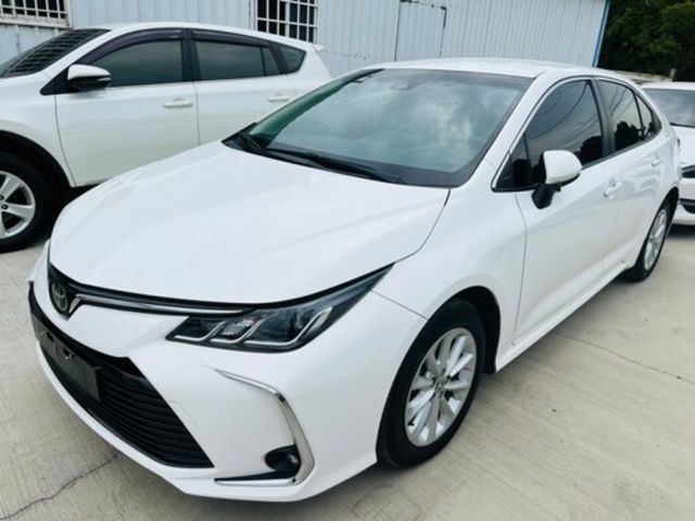TOYOTA豐田 ALTIS  第1張相片