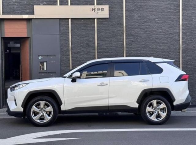 TOYOTA豐田 RAV4  第4張相片