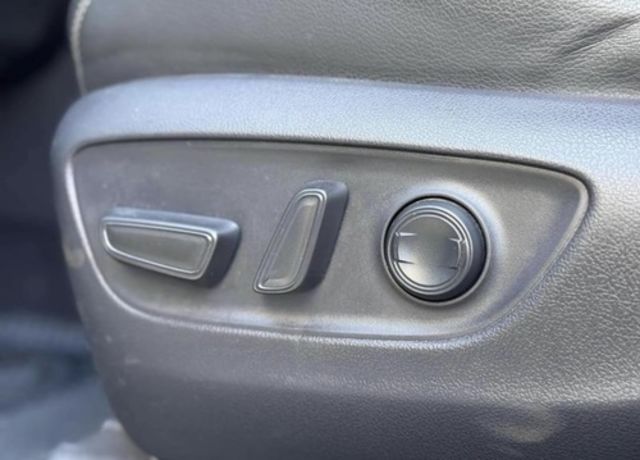 TOYOTA豐田 RAV4  第6張相片