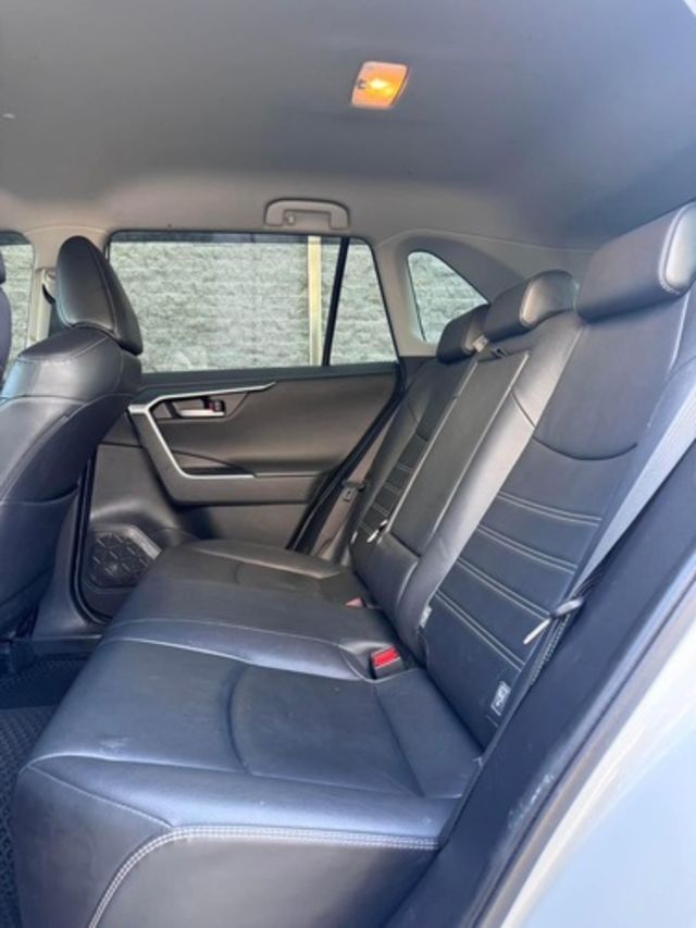 TOYOTA豐田 RAV4  第14張相片