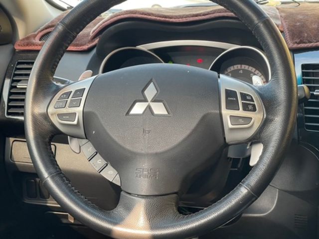 MITSUBISHI三菱 OUTLANDER  第6張相片