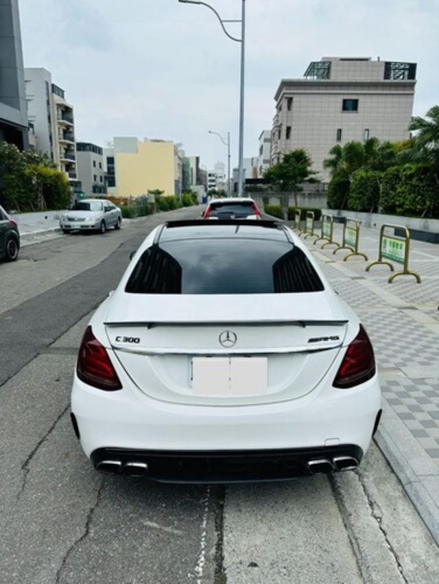 M-BENZ賓士 C300  第4張相片