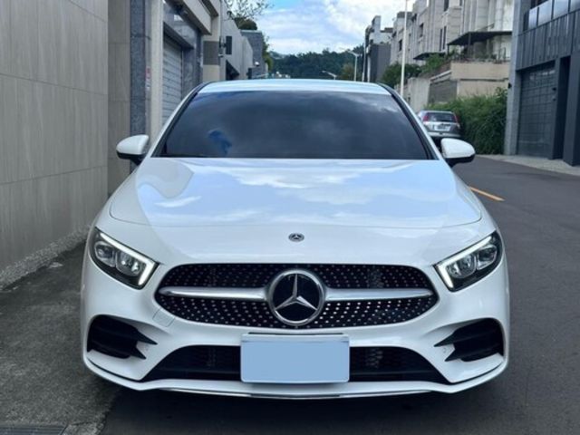 M-BENZ賓士 A180  第3張相片