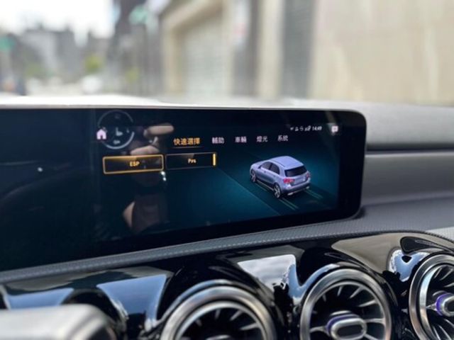 M-BENZ賓士 A180  第12張相片