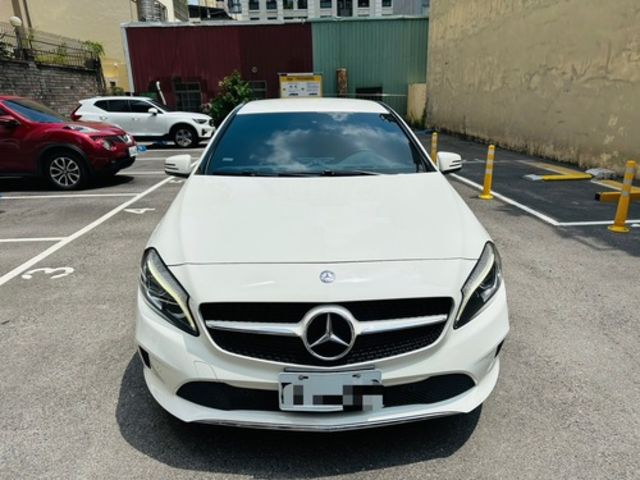 M-BENZ賓士 A180  第3張相片