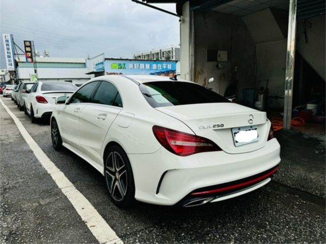 M-BENZ賓士 CLA250  第2張相片