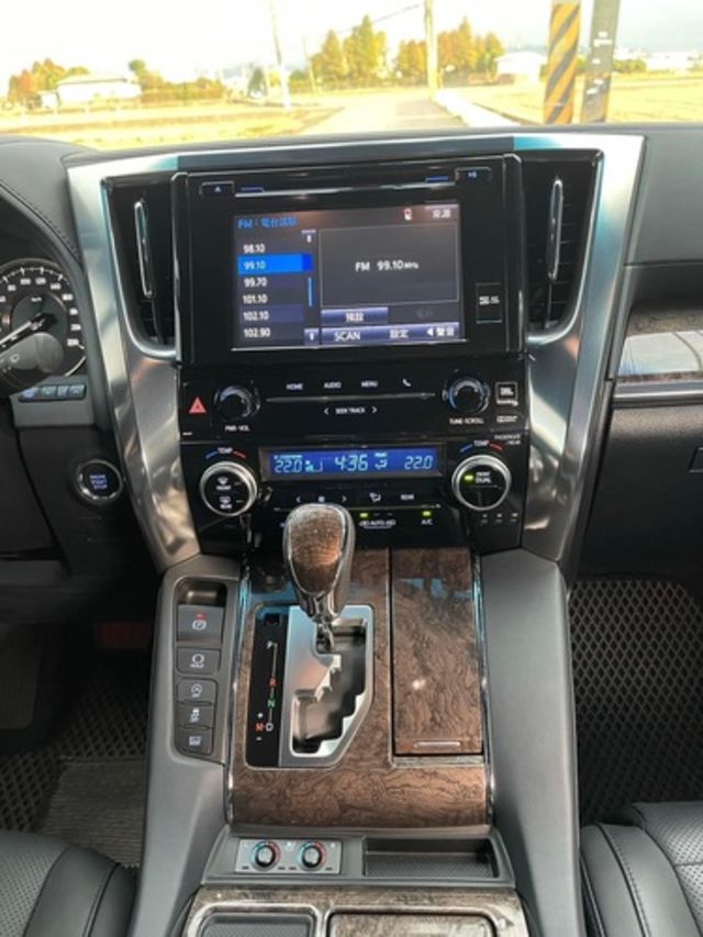 TOYOTA豐田 ALPHARD  第13張相片