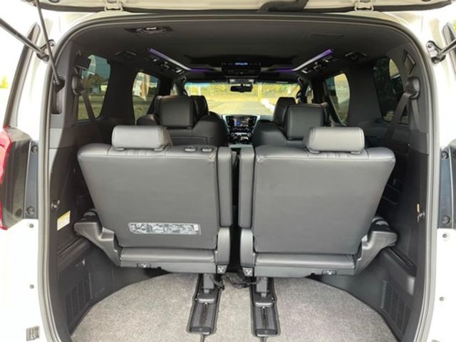 TOYOTA豐田 ALPHARD  第14張相片