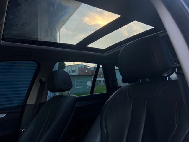 BMW寶馬 X5 XDRIVE30D  第6張相片