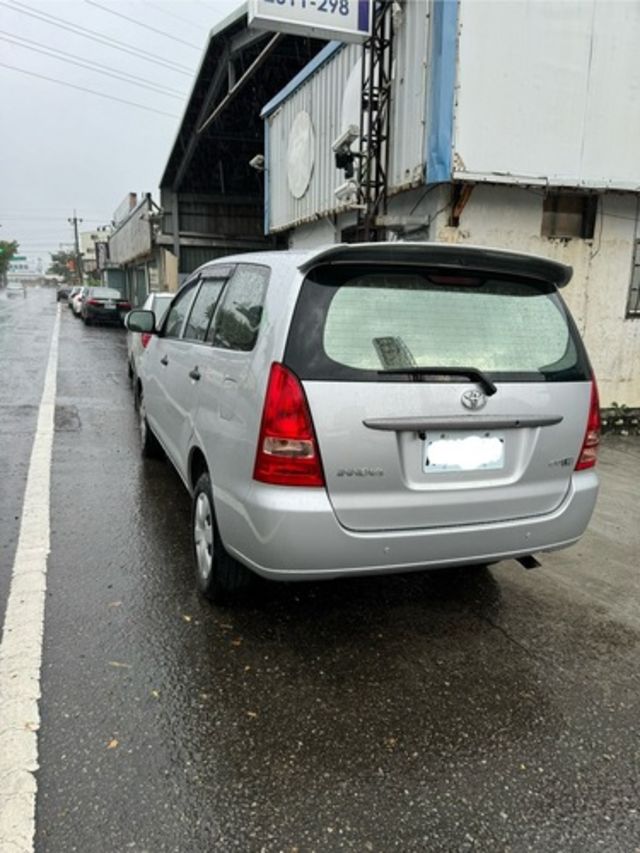 TOYOTA豐田 INNOVA  第2張相片
