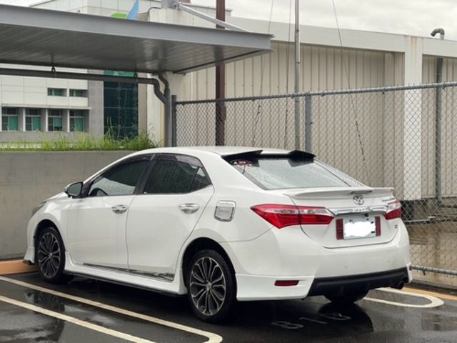 TOYOTA豐田 ALTIS  第4張相片