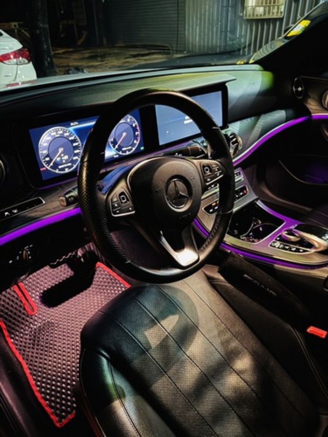 M-BENZ賓士 E300  第16張相片