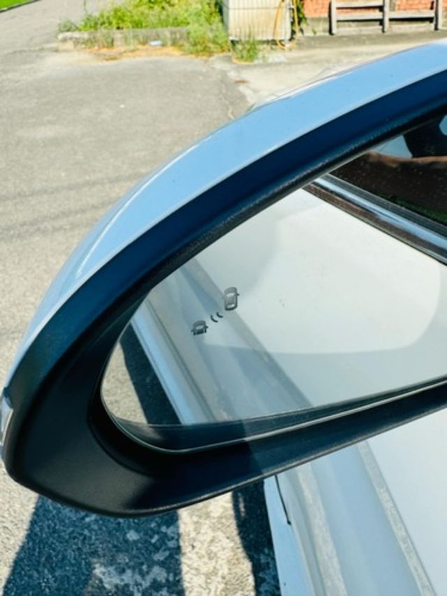HYUNDAI現代 ELANTRA  第10張相片