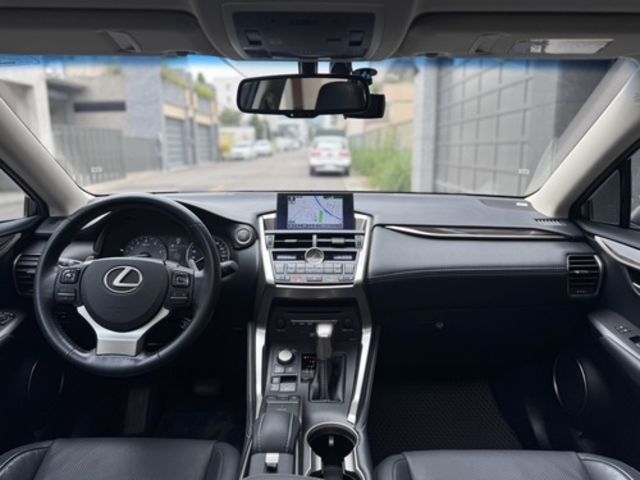 LEXUS凌志 NX200T  第4張相片