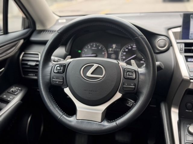 LEXUS凌志 NX200T  第5張相片