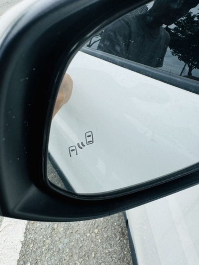TOYOTA豐田 COROLLA CROSS HYBRID  第10張相片
