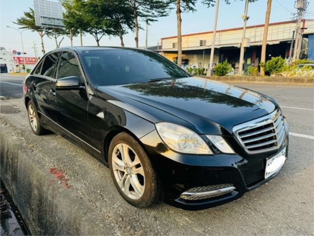 M-BENZ賓士 E300  第1張相片