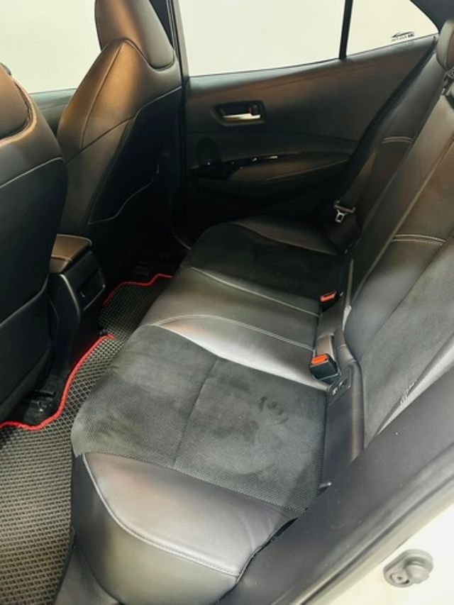 TOYOTA豐田 AURIS  第7張相片