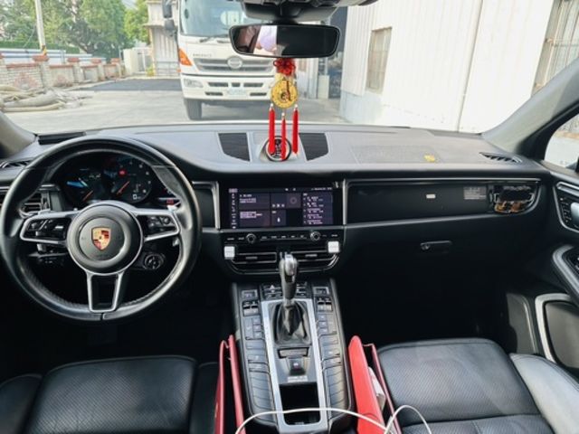 PORSCHE保時捷 MACAN  第5張相片