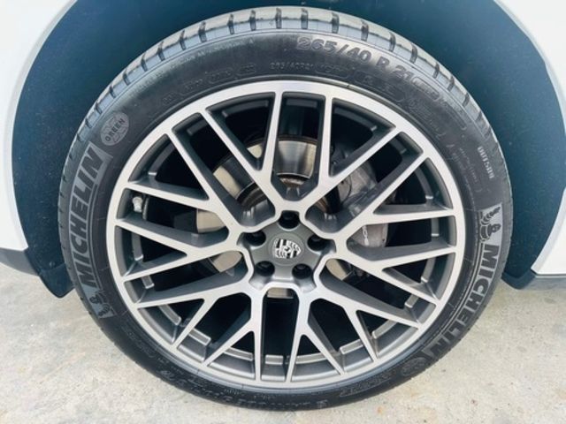PORSCHE保時捷 MACAN  第8張相片