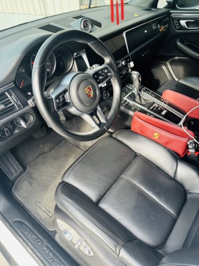 PORSCHE保時捷 MACAN  第9張相片