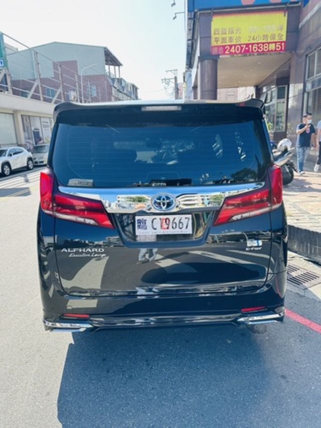 TOYOTA豐田 ALPHARD  第4張相片