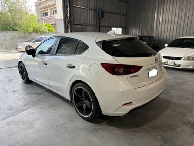 MAZDA馬自達 MAZDA 3  第5張相片