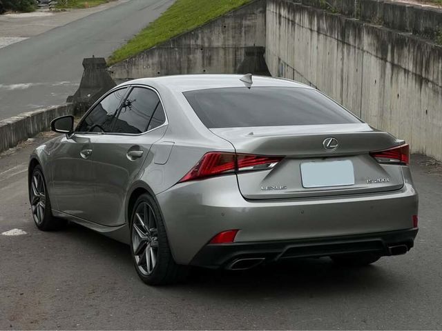 LEXUS凌志 IS200  第2張相片