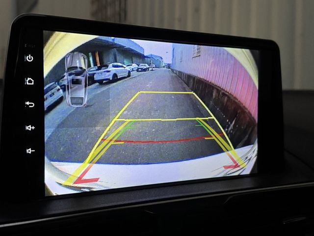 MAZDA馬自達 MAZDA 3  第7張相片