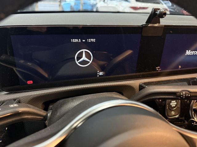 M-BENZ賓士 CLA200  第4張相片