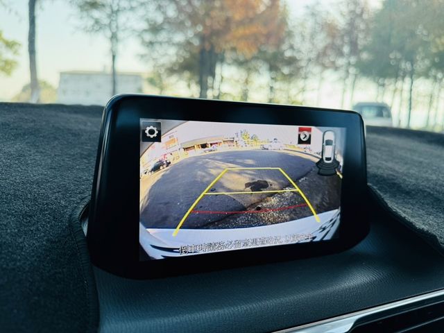 MAZDA馬自達 MAZDA 3  第6張相片
