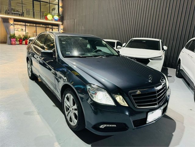 M-BENZ賓士 E200  第3張相片