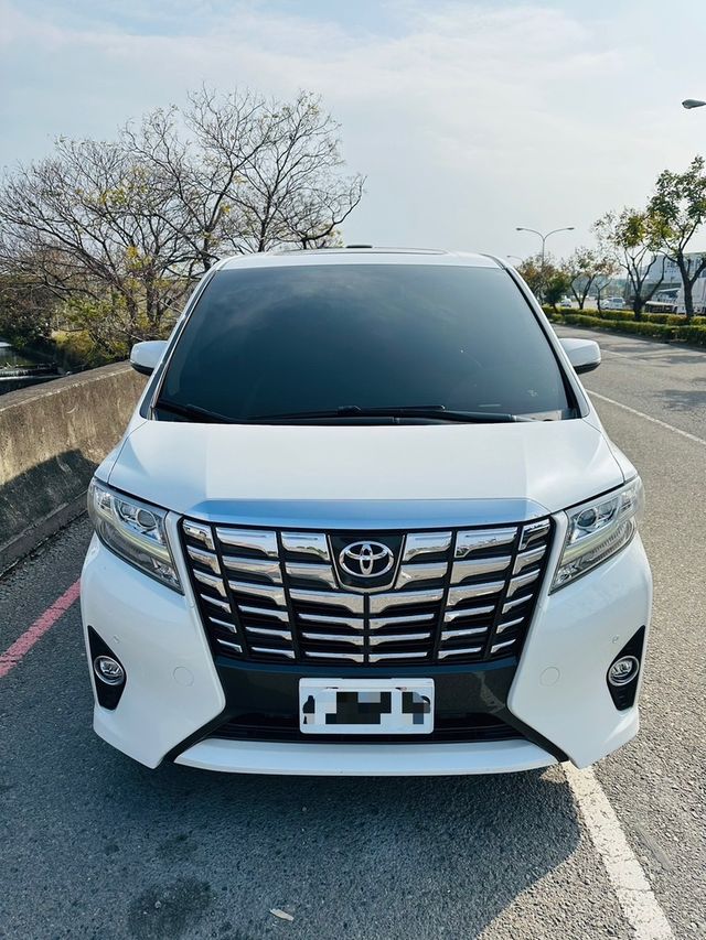 TOYOTA豐田 ALPHARD  第2張相片