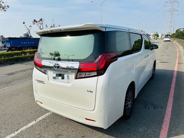 TOYOTA豐田 ALPHARD  第4張相片