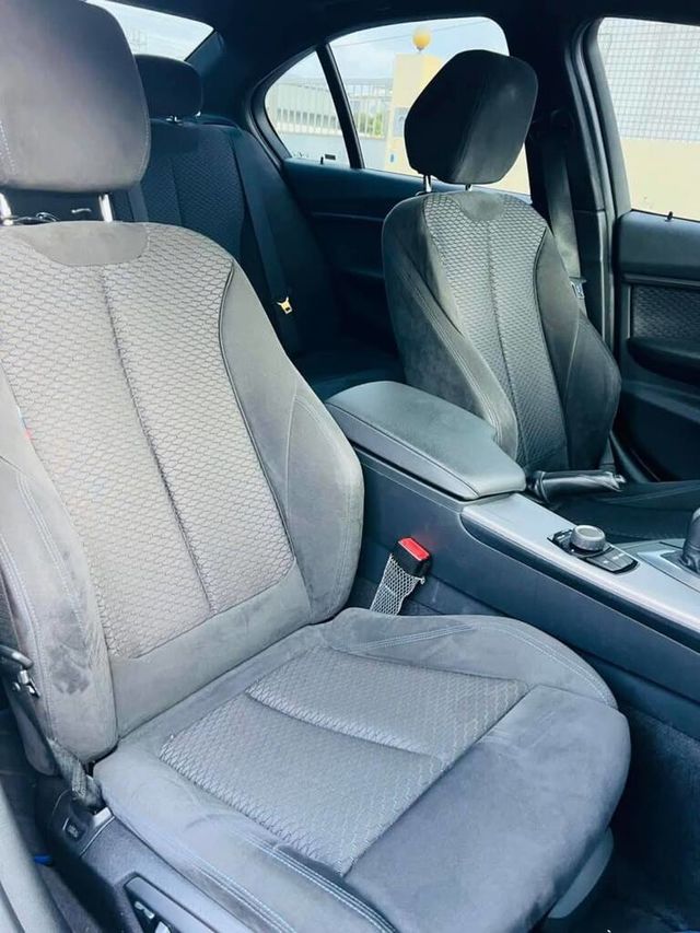 BMW寶馬 320I SEDAN ZA  第5張相片